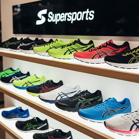 10 รองเท้าวิ่ง ยี่ห้อไหนดี ที่ Supersports? จัดอันดับรุ่นยอดนิยมสำหรับมือใหม่และสายซ้อม