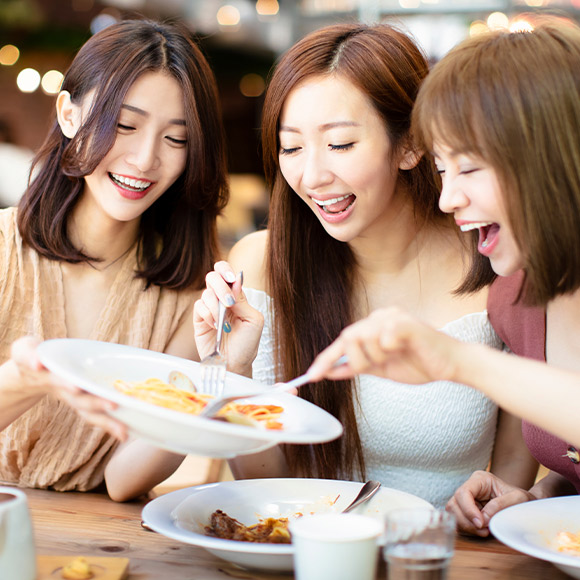 พากินให้จุใจ กับร้านอร่อยหลากสไตล์ในเมกาบางนา