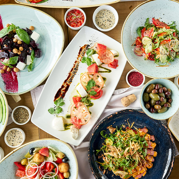 รวมร้านอาหารอร่อยแถวบางนา เสิร์ฟอาหารฟิวชันสุดปัง ราคาไม่แพง
