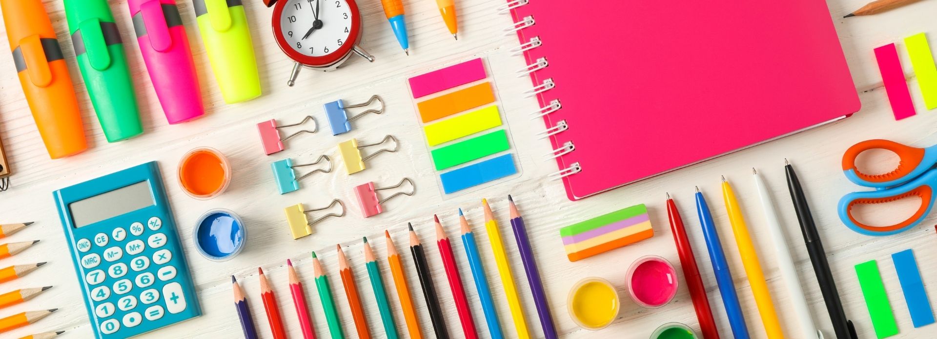 15 เครื่องเขียนและอุปกรณ์การเรียนที่ต้องมีต้อนรับเปิดเทอม