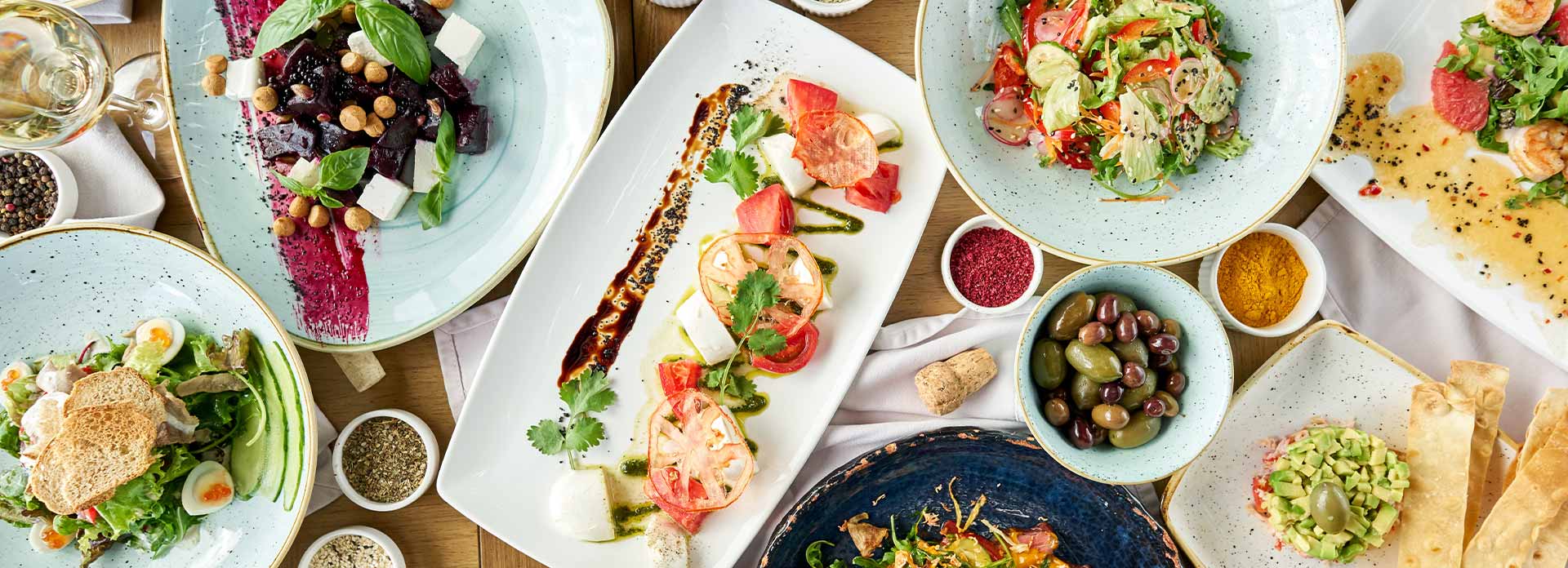 รวมร้านอาหารอร่อยแถวบางนา เสิร์ฟอาหารฟิวชันสุดปัง ราคาไม่แพง
