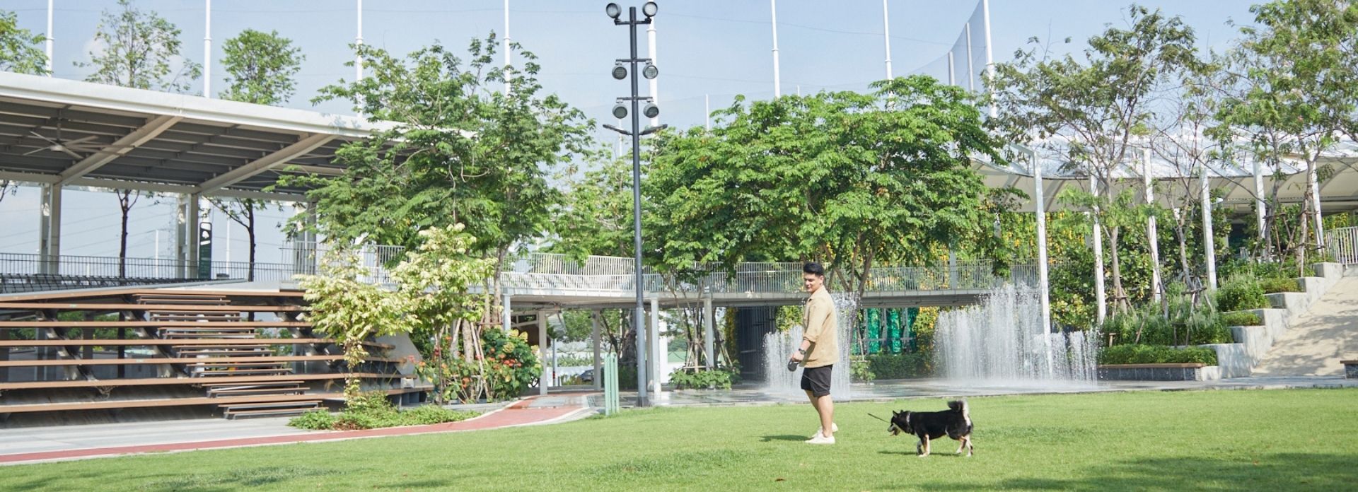 Mega Park อยู่ตรงไหน เดินทางมายังไง มีอะไรบ้าง? 