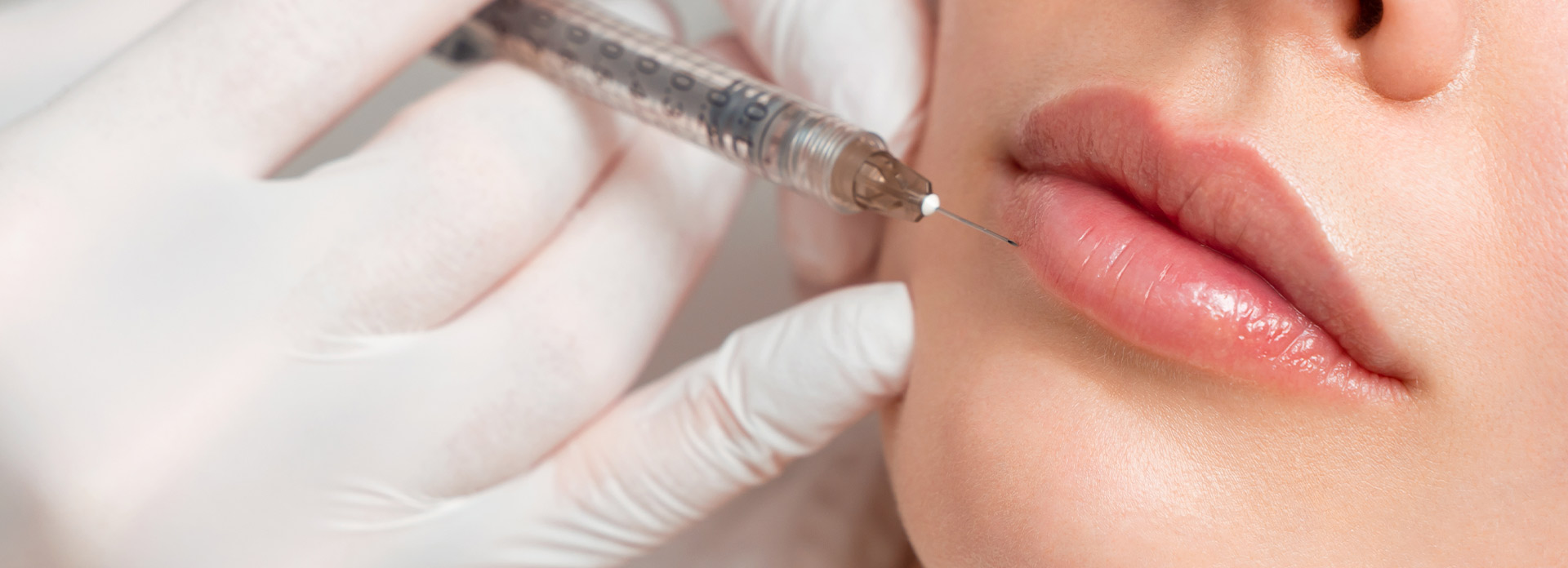 รีวิวคลินิกเสริมความงามที่มีบริการครบวงจร