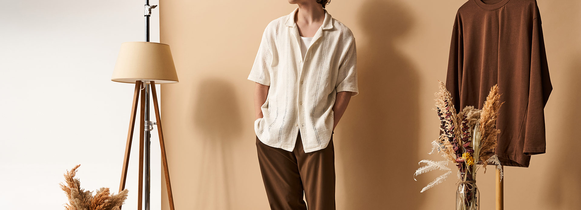 [อัปเดต 2025] 12 แบรนด์เสื้อผ้าผู้ชาย สไตล์มินิมอล (Minimal) เรียบแต่โก้ ที่คนนิยมใส่ที่สุด